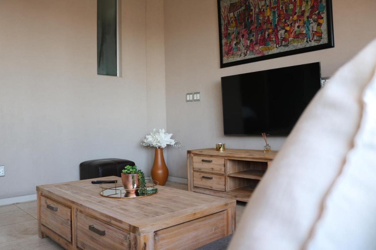 Stunning Studio apt with stunning Joburg views Johannesburg Exterior foto